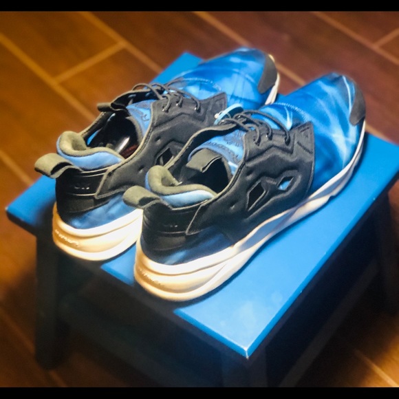 Reebok Mens Furylite FMG Black, Royal 12 BHFO 4084 - Picture 5 of 8